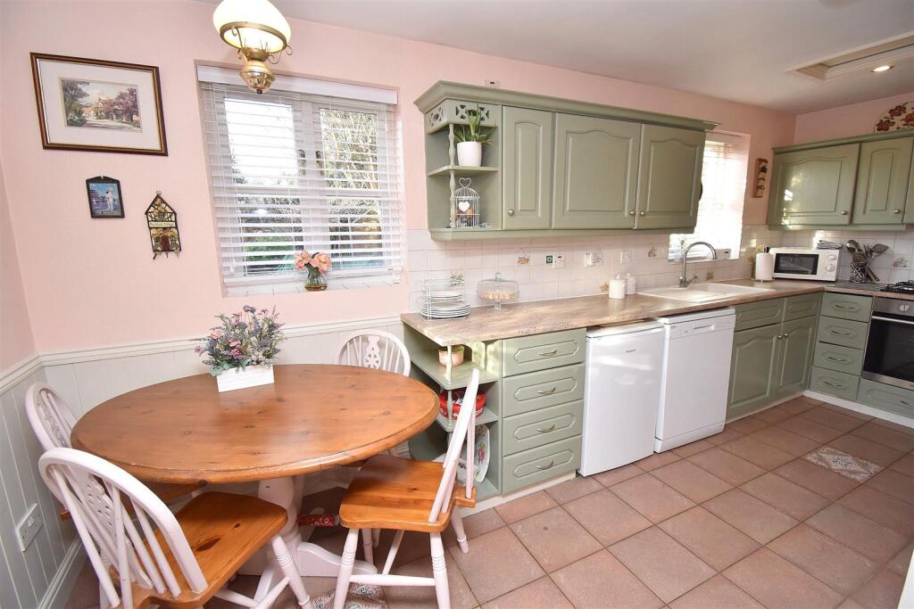 Additional image 6 of Copt Hill, Danbury