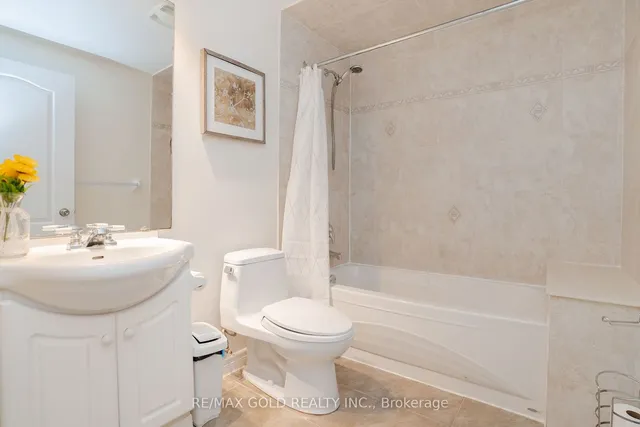 Additional image 18 of 327 Balmoral Dr
