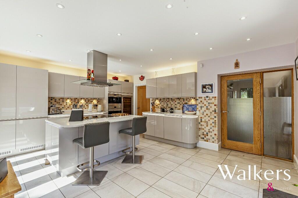 Additional image 4 of Woodland Way, Edney Common