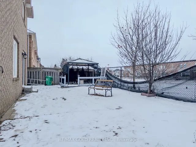 Additional image 31 of 21 Milkweed Cres