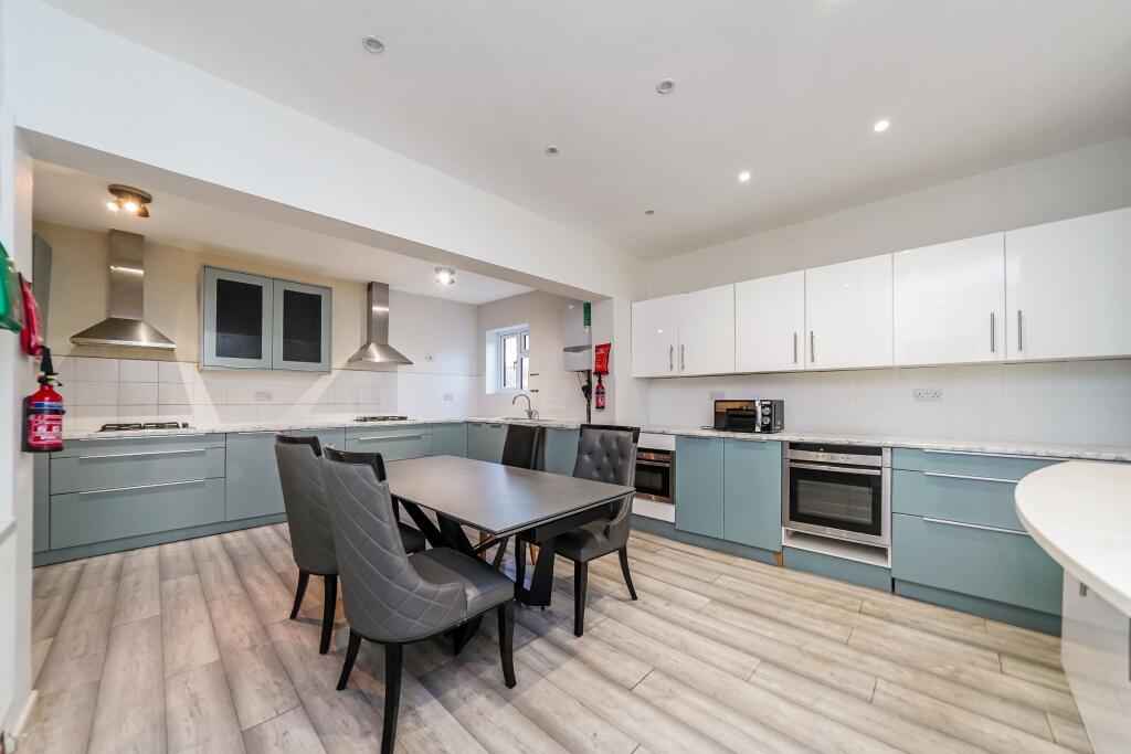 Additional image 8 of Hart Road, Harlow