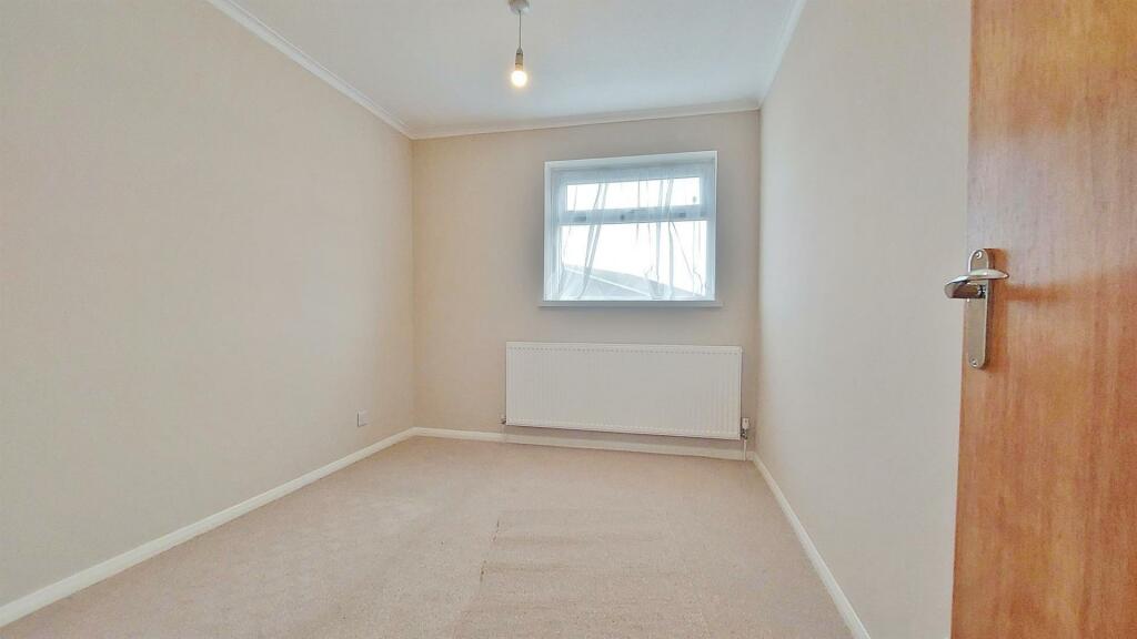 Additional image 13 of Thorns Way, Walton On The Naze