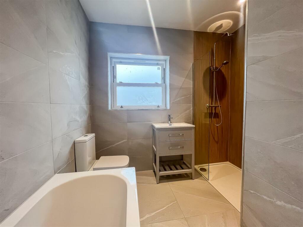 Additional image 11 of Beatrice Road, Walton On The Naze