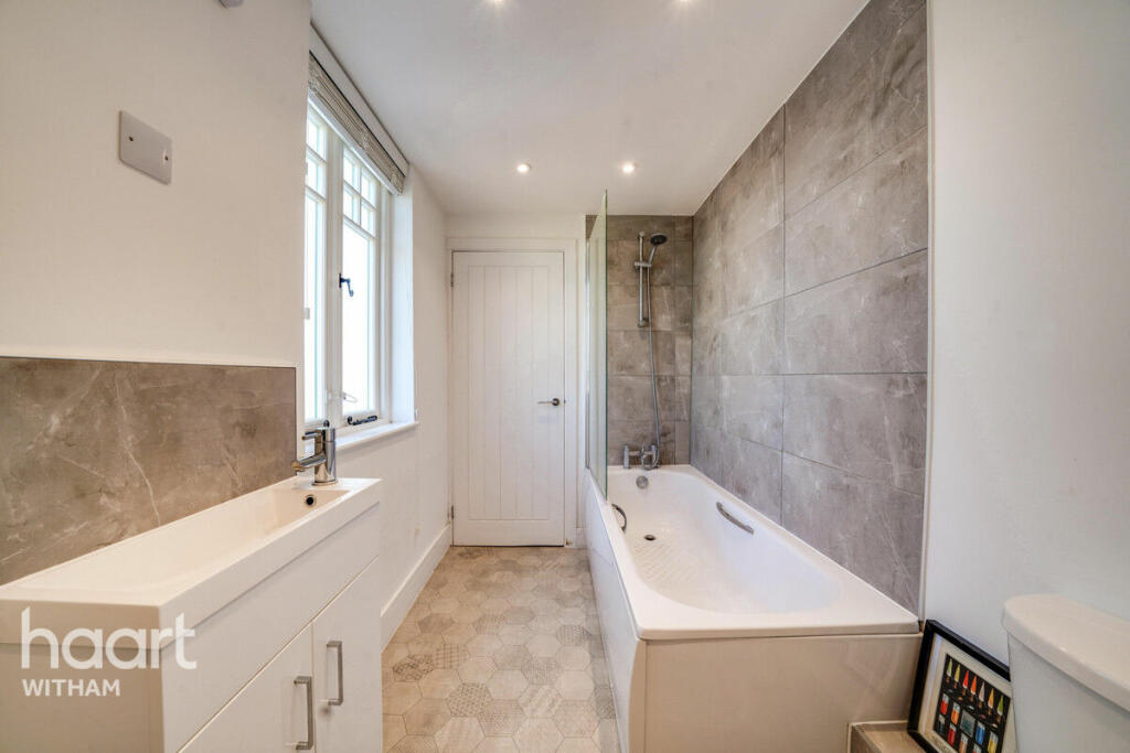 Additional image 8 of Market Hill, Maldon