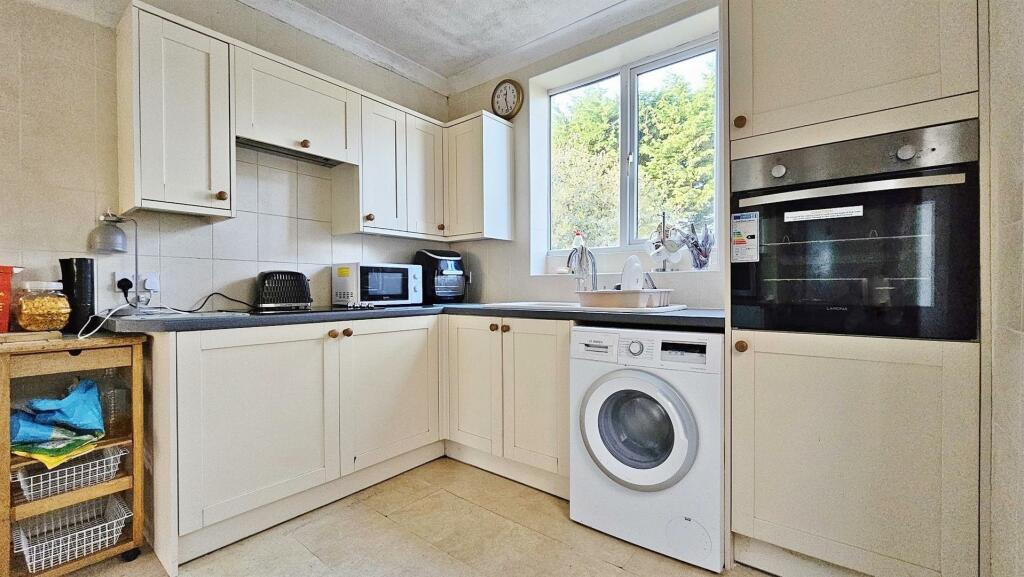 Additional image 24 of Woodberry Way, Walton On The Naze