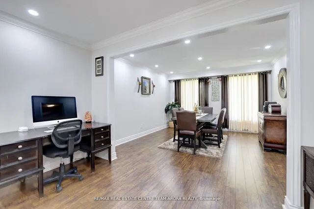 Additional image 11 of 14 Huttonville Dr