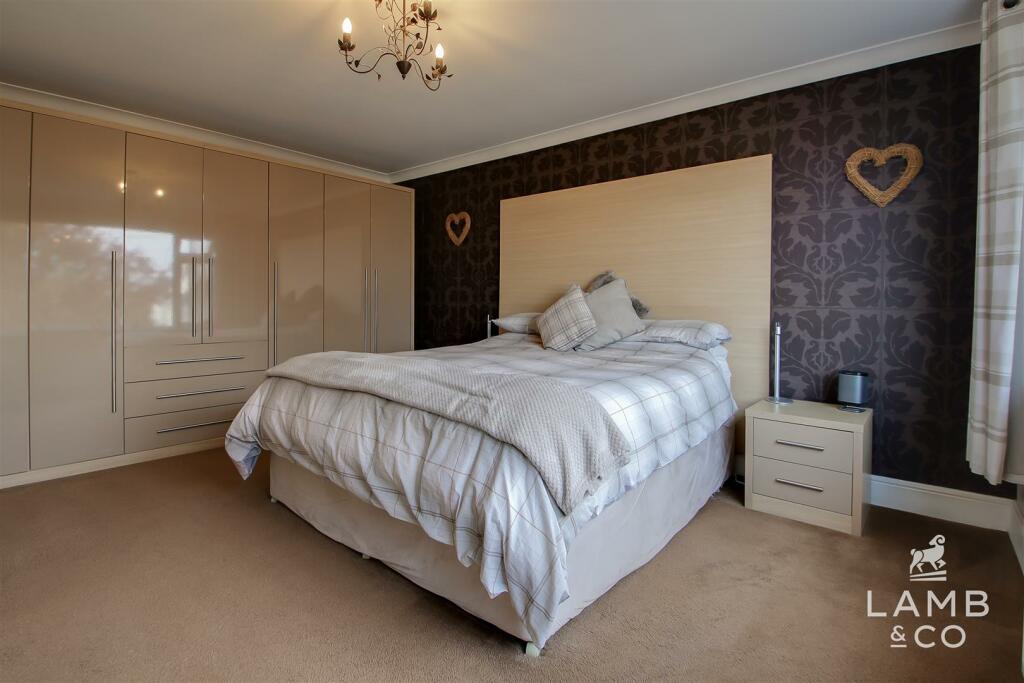 Additional image 9 of Queensway, Holland-On-Sea