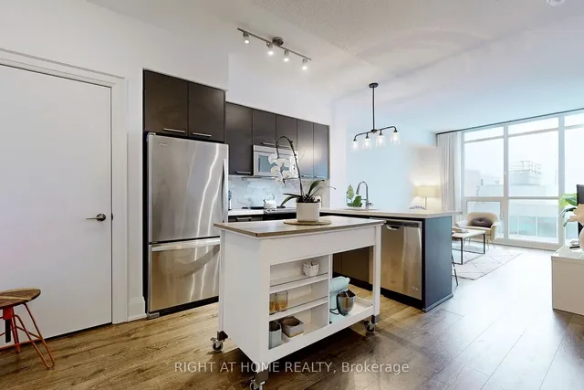 Additional image 6 of 30 Roehampton Ave Unit 1506