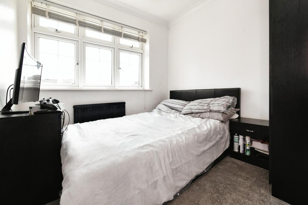 Additional image 10 of Balmoral Close, Billericay, CM11