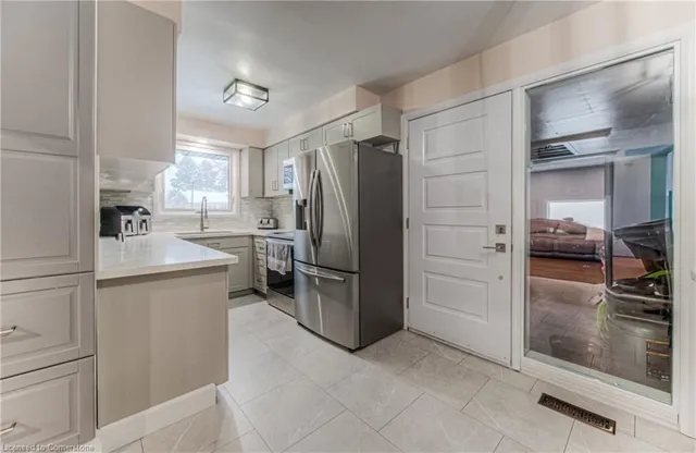 Additional image 13 of 46 Bradley Dr