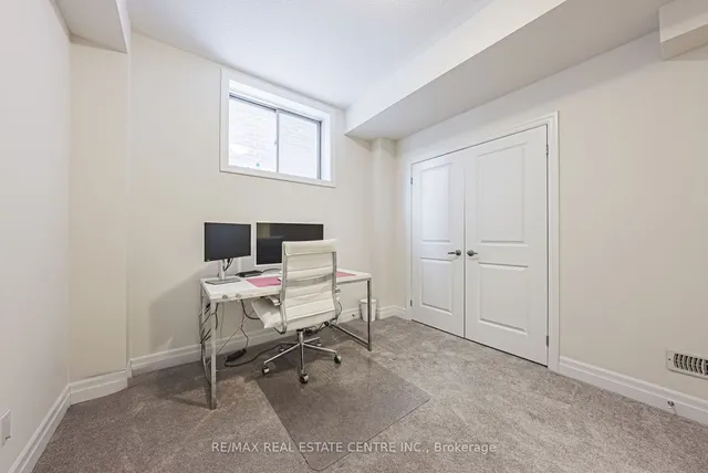 Additional image 32 of 144 Rising Hill Rdge