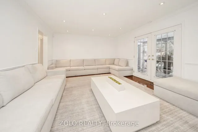 Additional image 12 of 8 Enchanted Crt