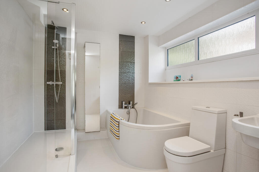 Additional image 5 of Dunedin Drive, Caterham, CR3