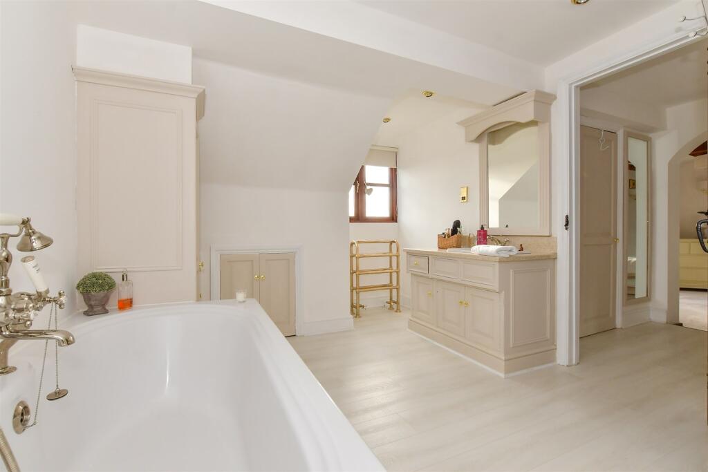 Additional image 9 of Glovers Lane, Hastingwood, Harlow, Essex