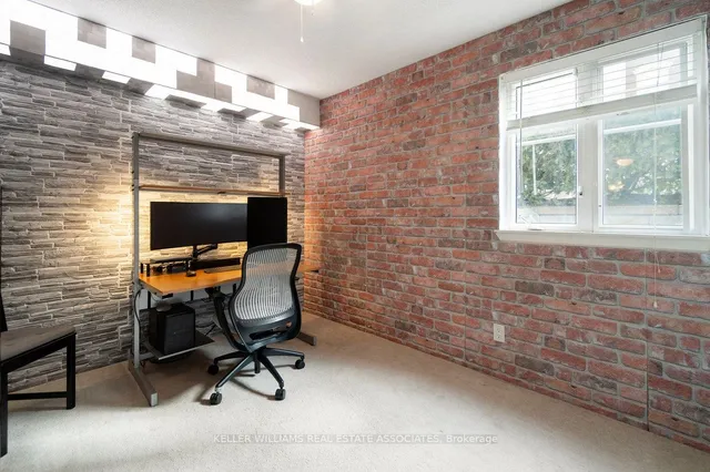 Additional image 16 of 34 Western Battery Rd Unit 421