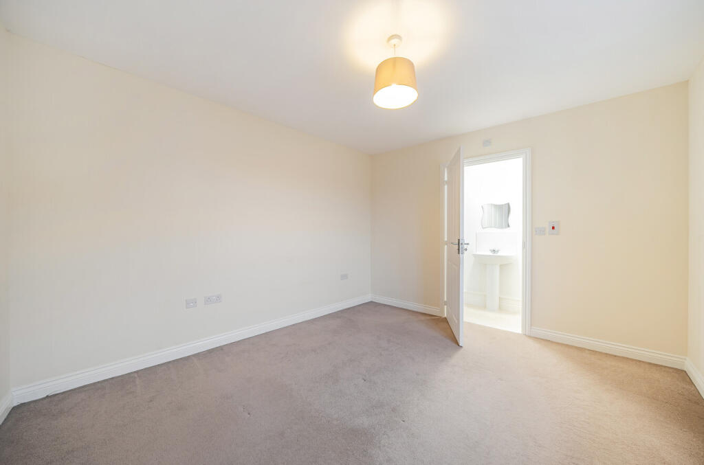 Additional image 12 of Caspian House, Weavers Close, Great Dunmow, Essex, CM6