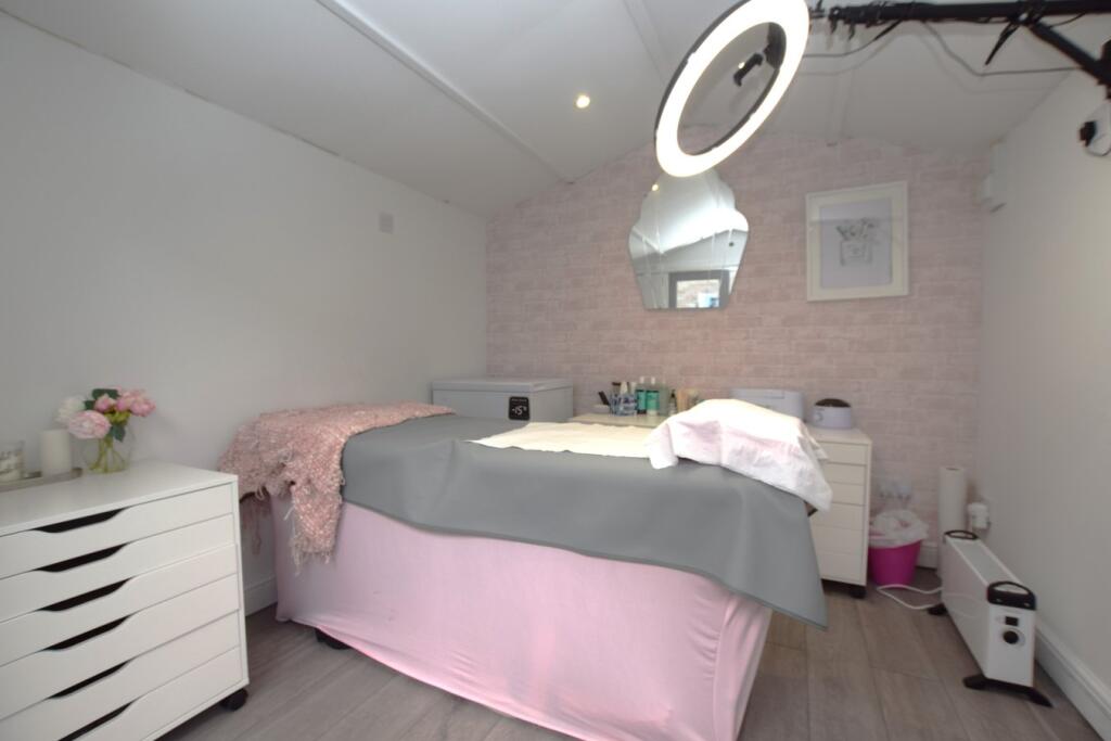 Additional image 15 of Celandine Close, Billericay, CM12