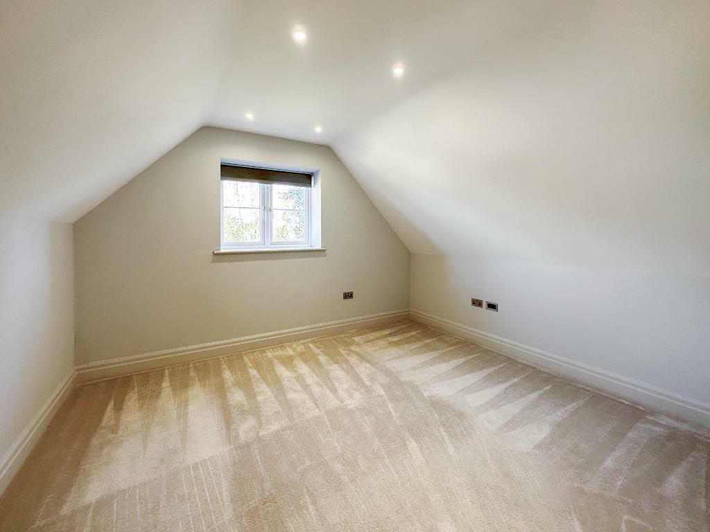 Additional image 8 of Limpsfield Road, Warlingham, Surrey, CR6 9RL