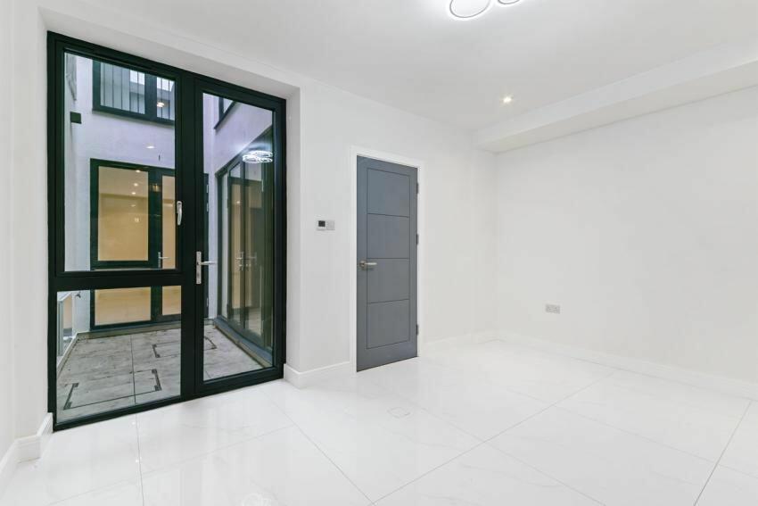 Additional image 16 of 196 Sydenham Road, East Croydon, CR0