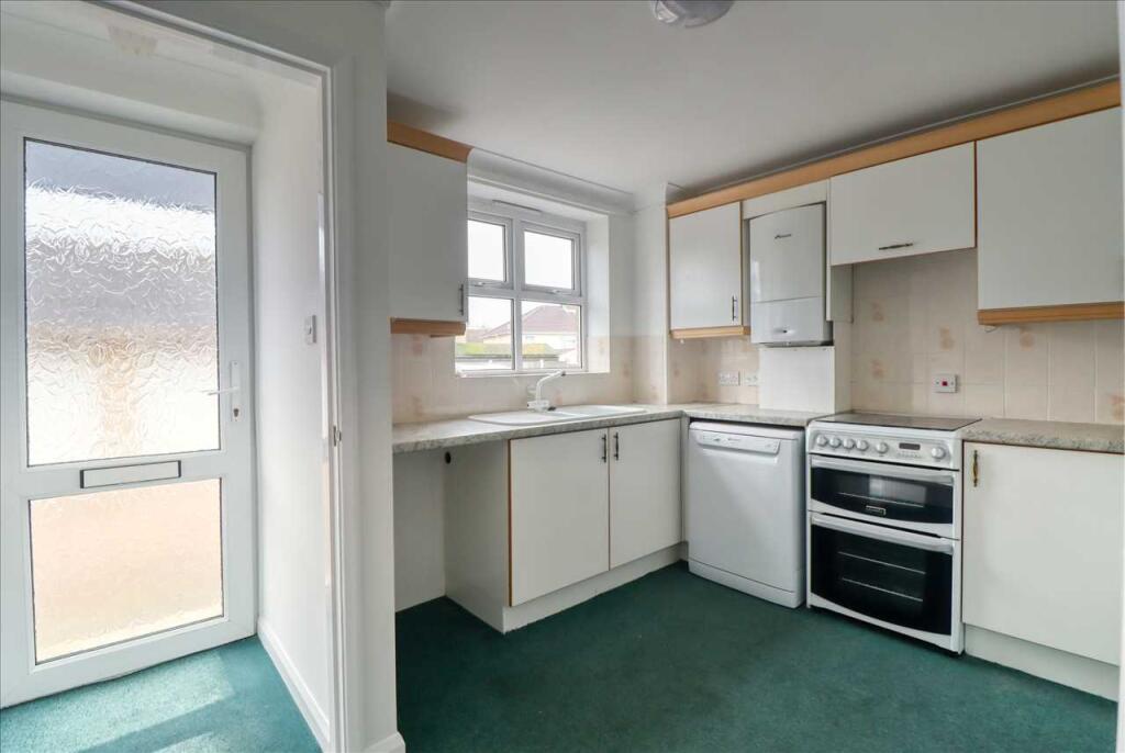 Additional image 5 of Seaview Heights, Walton on the Naze