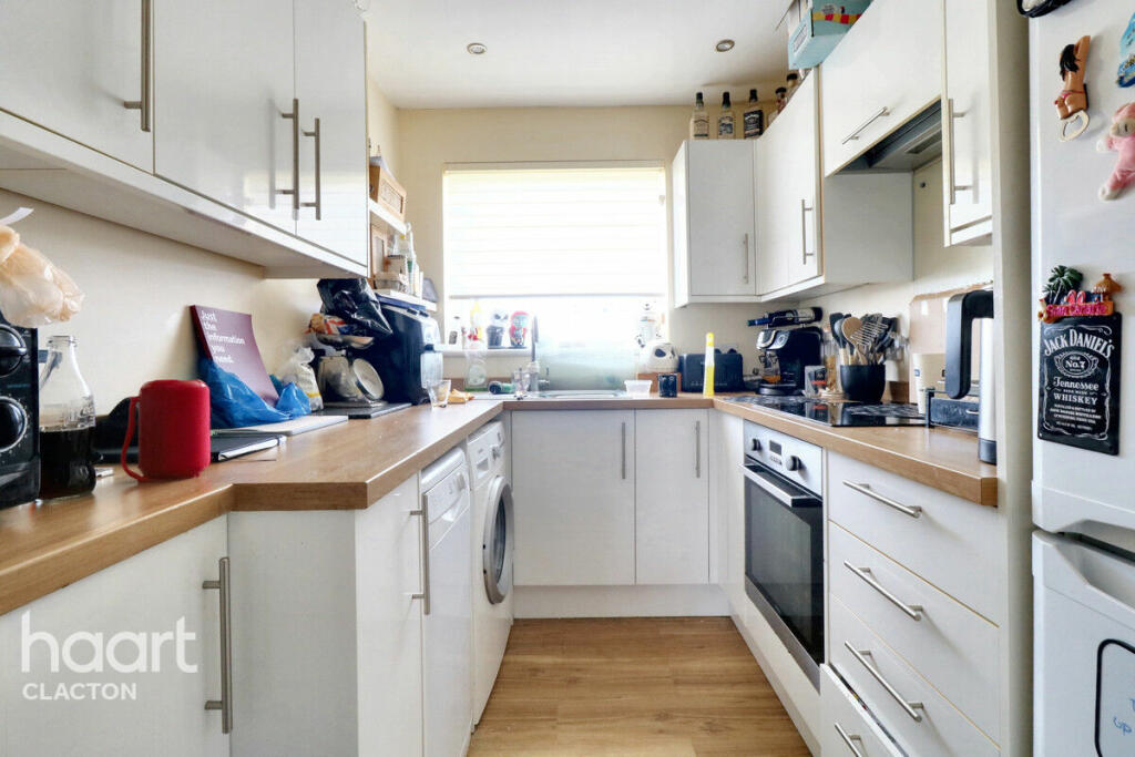 Additional image 3 of Epping Close, Clacton-On-Sea