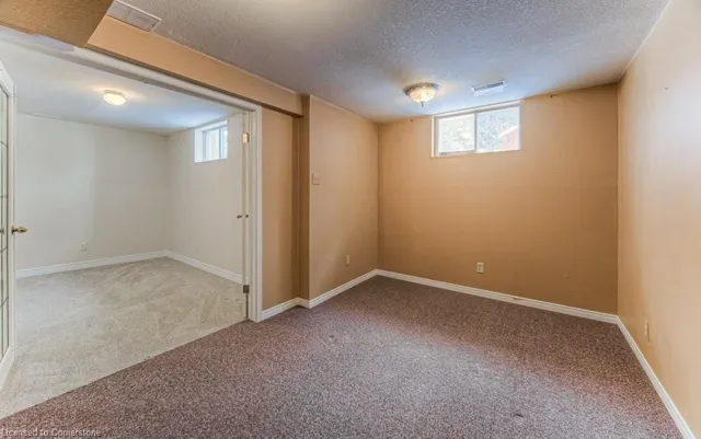 Additional image 44 of 22 Chartwell Crt