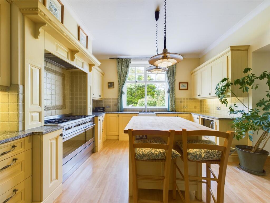 Additional image 16 of Pantasaph