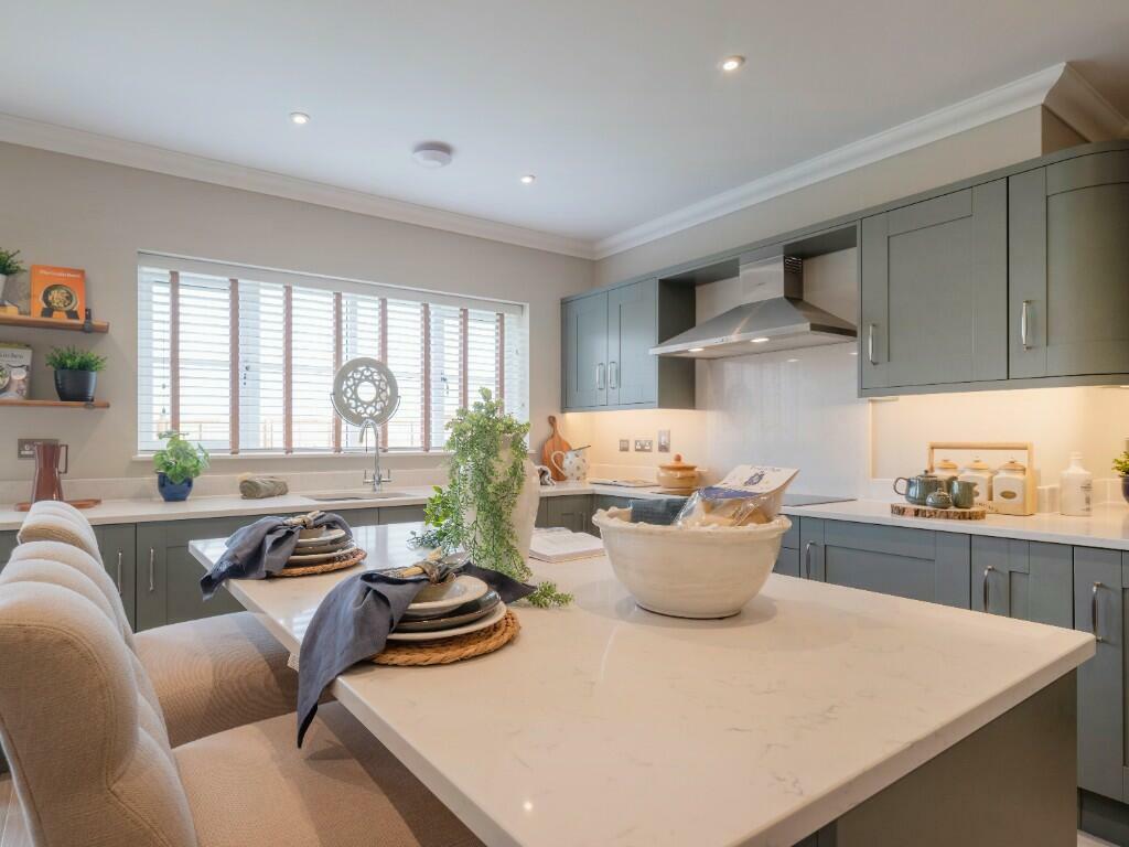 Additional image 4 of River Reach,
Mistley,
Manningtree,
Essex,
CO11 2FL