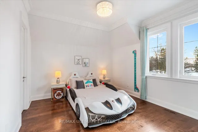 Additional image 31 of 26 Madawaska Ave