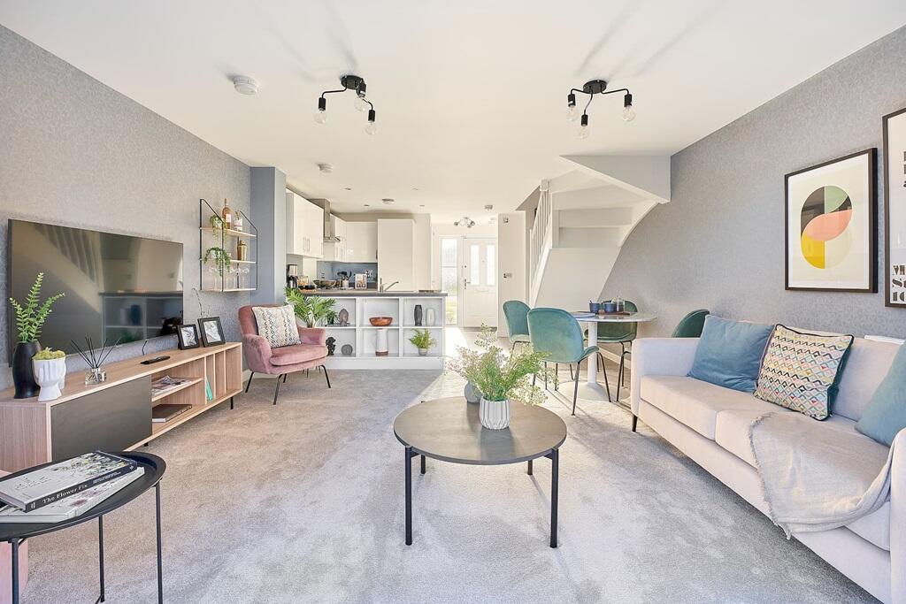 Additional image 3 of Elm Tree Avenue, 
Frinton on Sea, 
Essex,
CO13 0GR