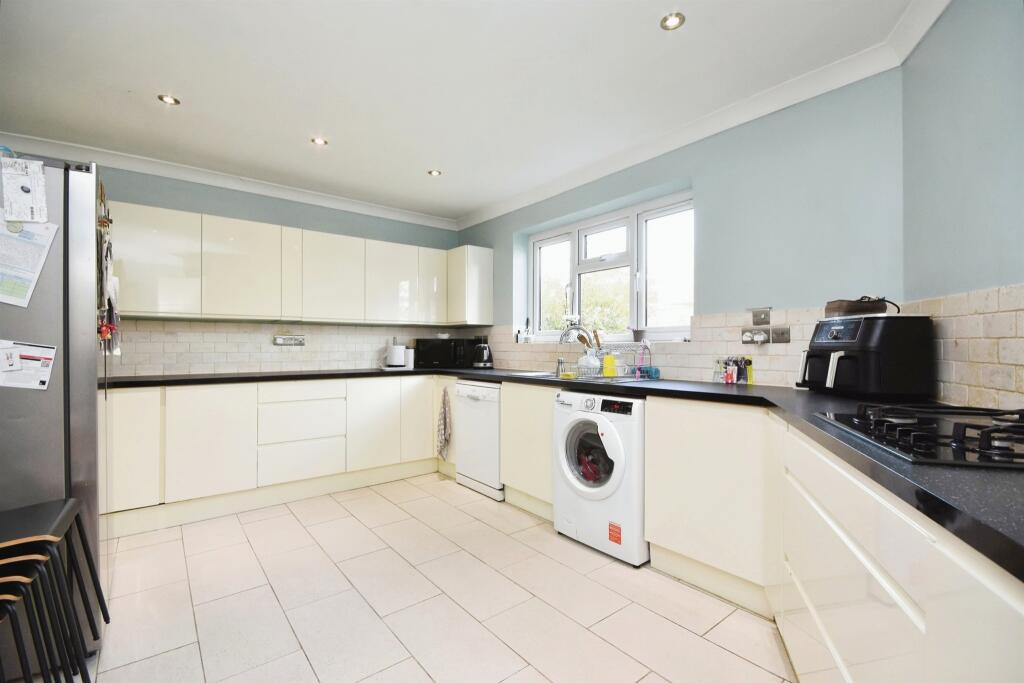 Additional image 9 of Orchard Drive, Braintree