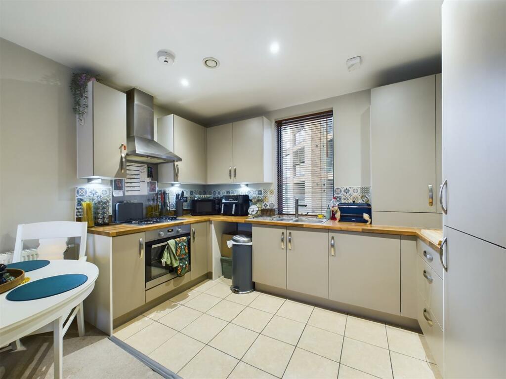 Additional image 8 of Leaden Hill, Coulsdon