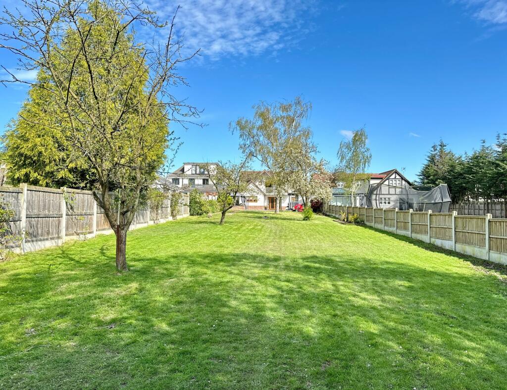 Additional image 27 of Noak Hill Road, Billericay, CM12