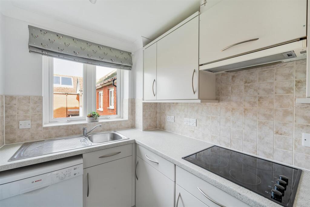 Additional image 5 of Harewood Court, Warlingham