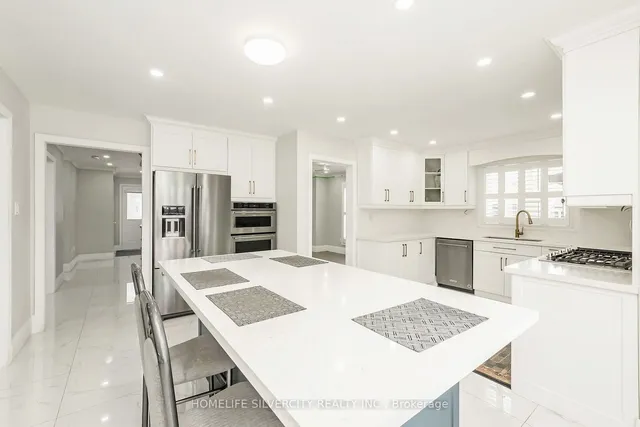 Additional image 14 of 2 Giza Cres