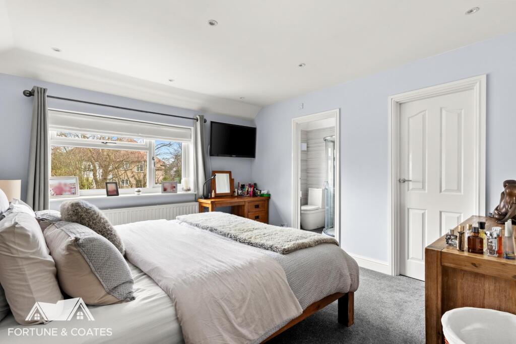 Additional image 14 of Parkfields, Roydon, Harlow