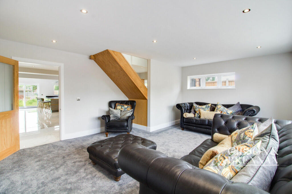 Additional image 8 of Noak Hill Road, Billericay, CM12