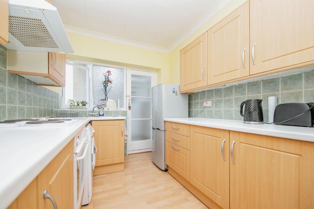 Additional image 5 of The Parade, WALTON ON THE NAZE