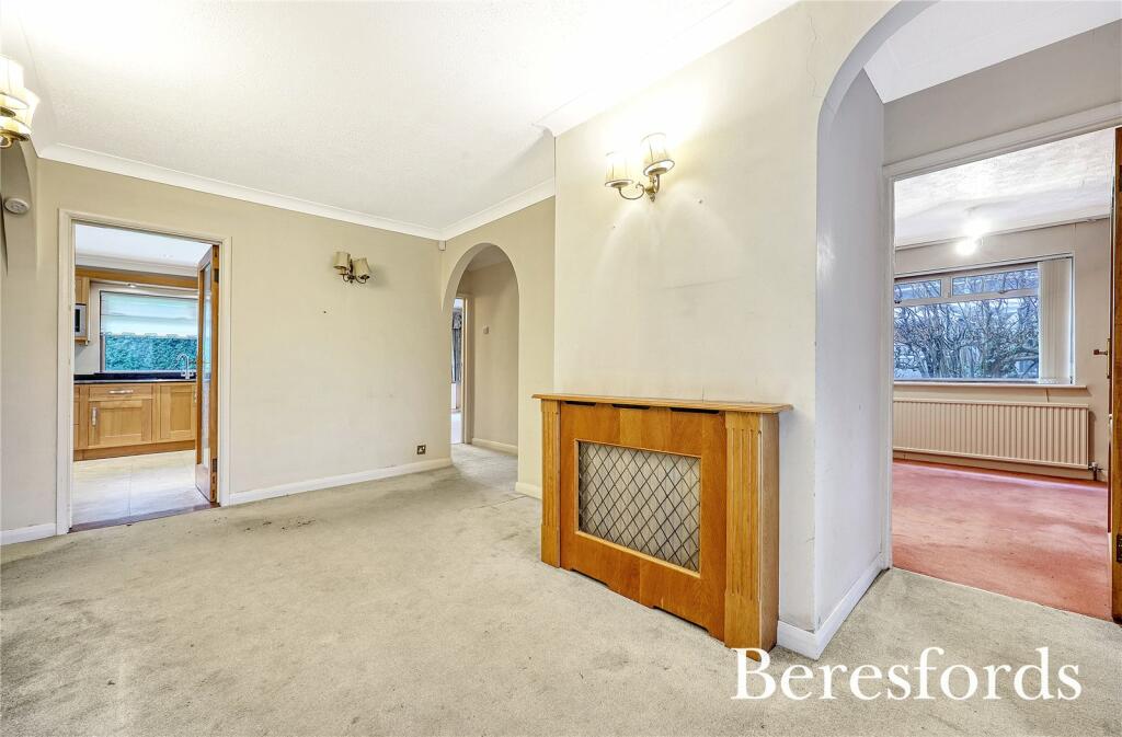 Additional image 4 of Spurgate, Hutton Mount, CM13