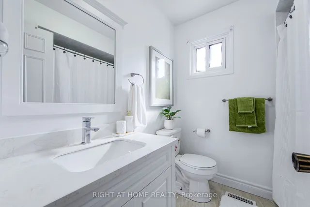 Additional image 27 of 70 Longsword Dr