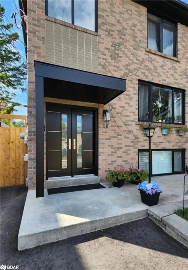 Additional image 4 of 16 Edinborough Crt