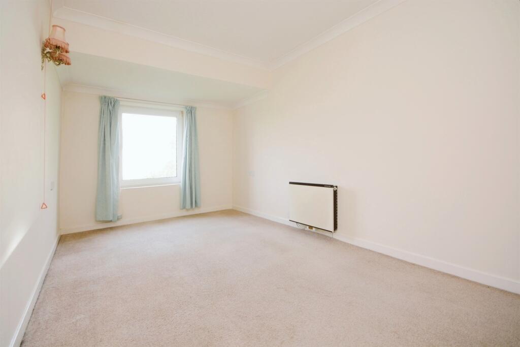 Additional image 4 of Robinsbridge Road, Coggeshall, Colchester