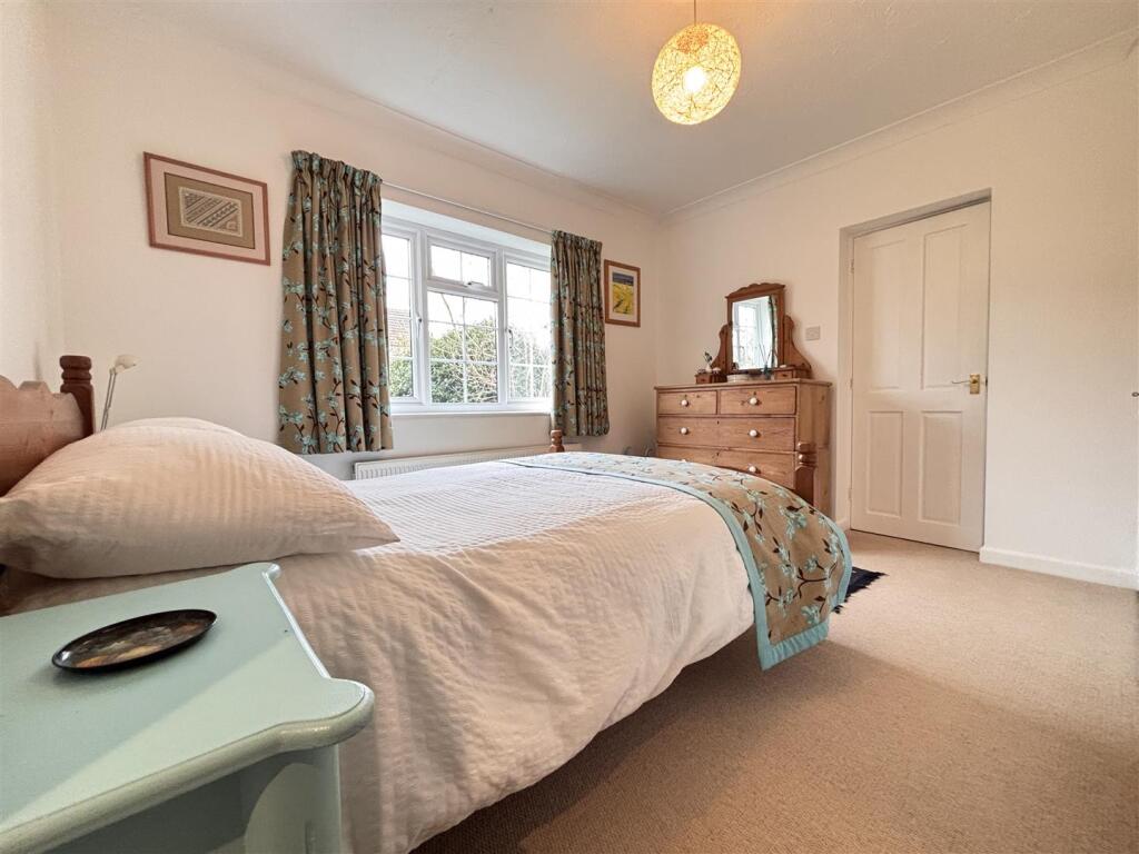 Additional image 33 of Windmill Road, Bradfield