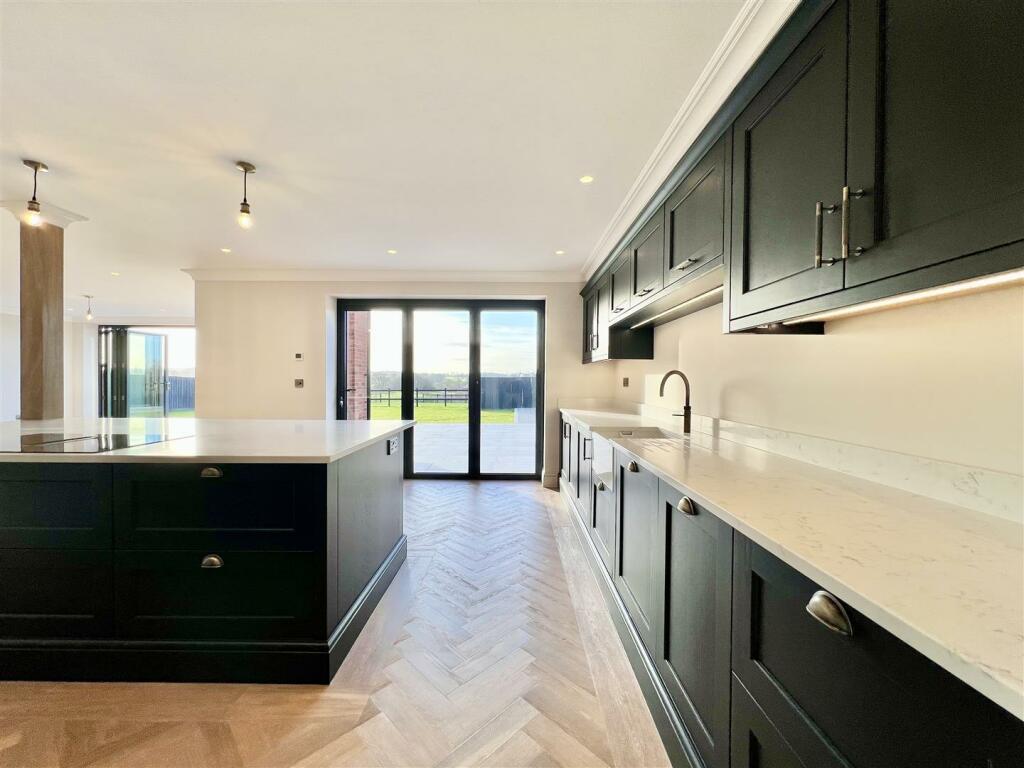 Additional image 6 of Ingatestone Road, Stock