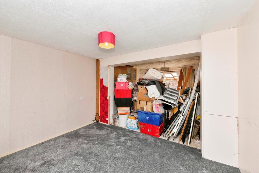 Additional image 17 of Little Pynchons, HARLOW