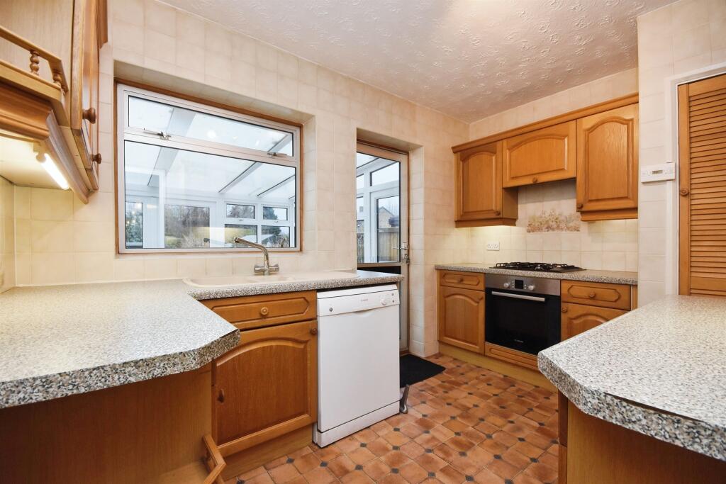 Additional image 2 of Paschal Way, Great Baddow, Chelmsford