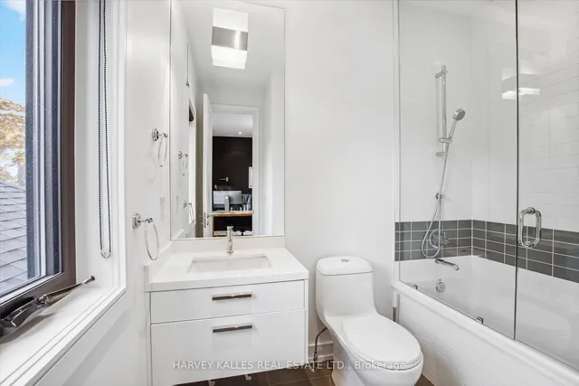 Additional image 26 of 137 Ranleigh Ave