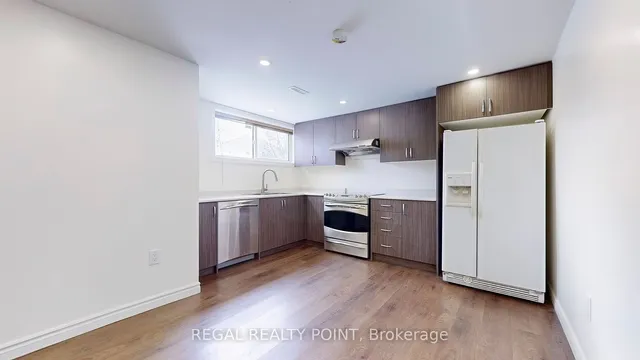 Additional image 37 of 46 Bernadine St