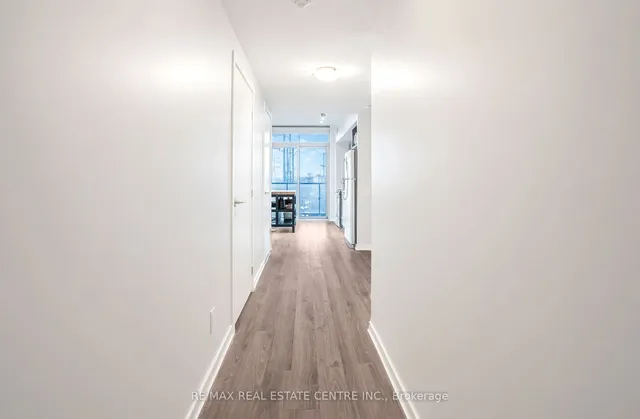 Additional image 6 of 105 The Queensway Ave Unit 303