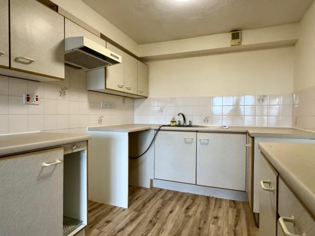 Additional image 5 of Outwood Common Road, Billericay, CM11